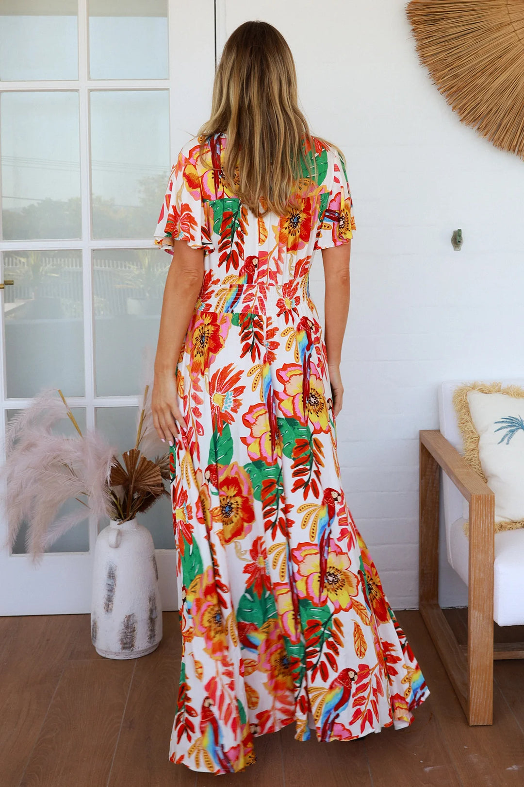Amora Maxi Dress – White Floral Print