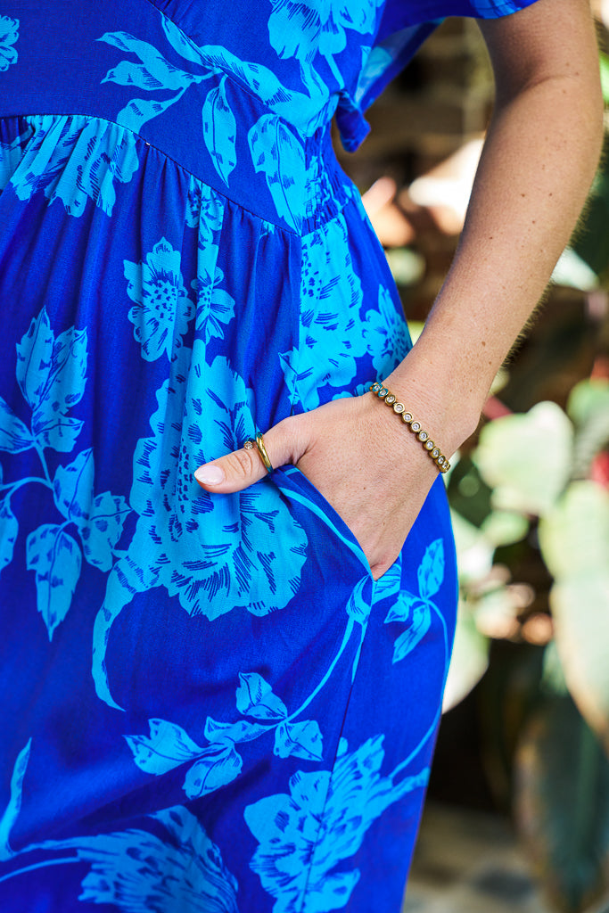 Kayden Midi Dress – Blue Spirit Blossoms