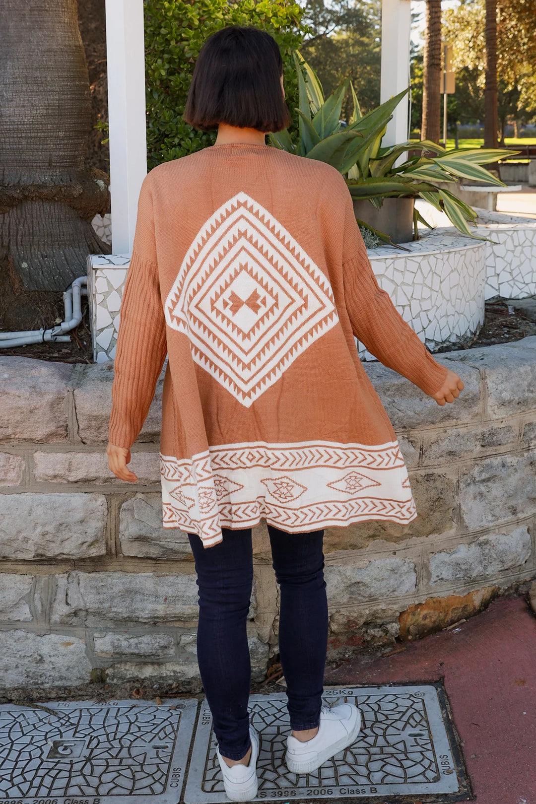 Lola Cardigan-Tan