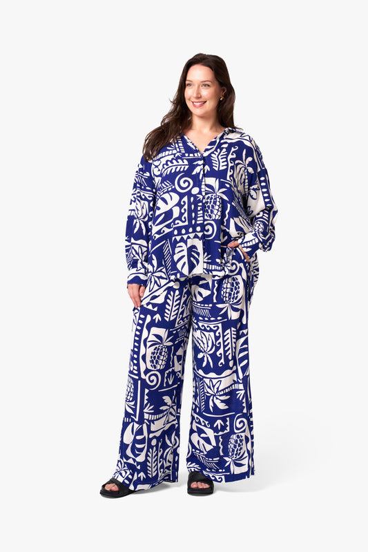 Zephyr Shirt - Navy White Print